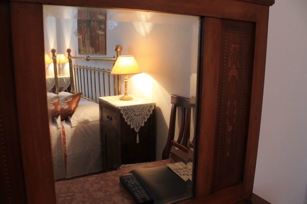 Palazzo Masi Bed & Breakfast Siena Exterior photo