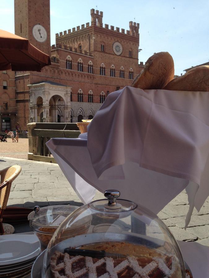 Palazzo Masi Bed & Breakfast Siena Exterior photo